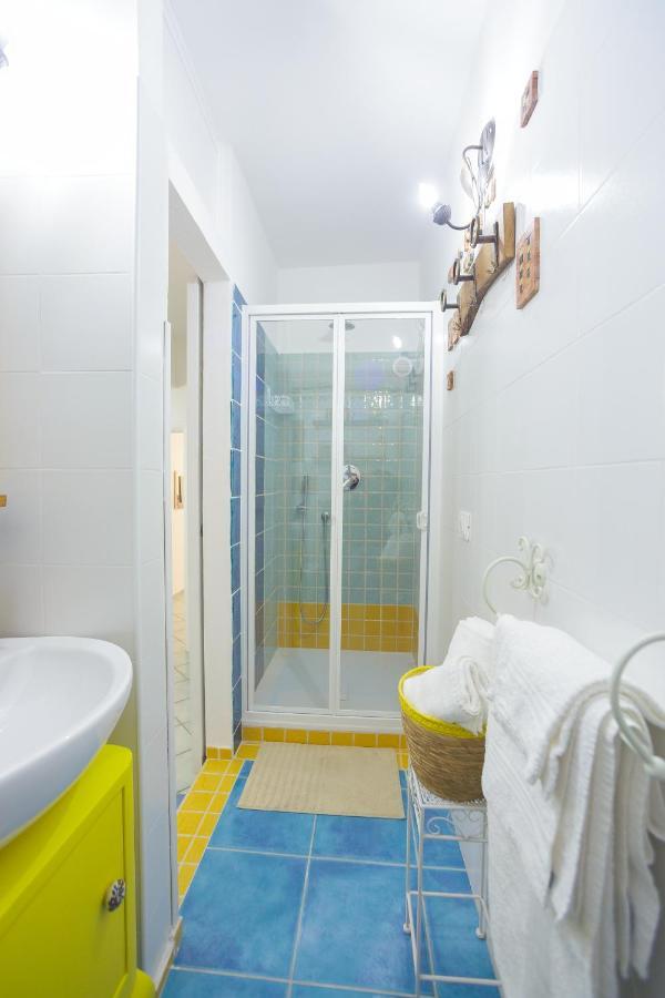 Ferienwohnung Ti Porto Al Centro Unforgettable Moments Salerno Exterior foto